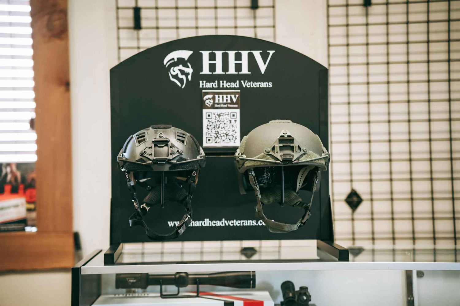 Small-Dealer-Display-Front