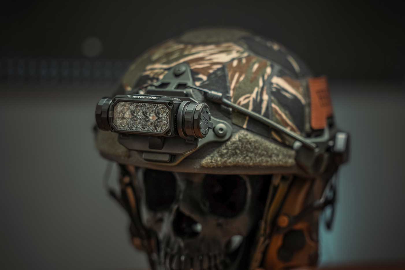 Nitecore Light black with ballistic helmet